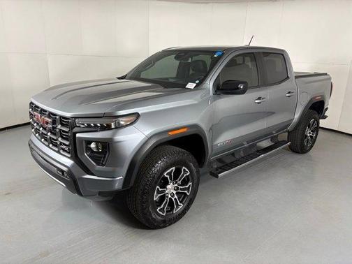 Sterling 2024 GMC Canyon AT4