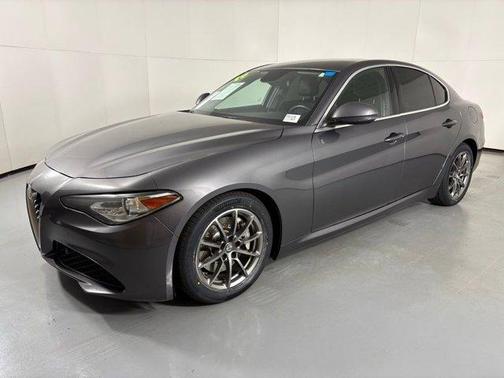 2019 Alfa Romeo Giulia Base