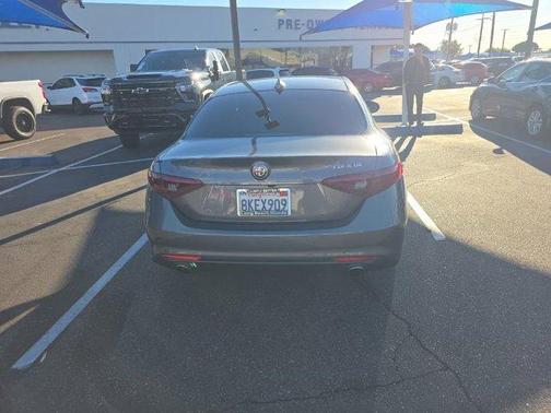 2019 Alfa Romeo Giulia Base