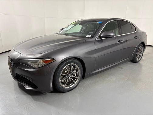 2019 Alfa Romeo Giulia Base