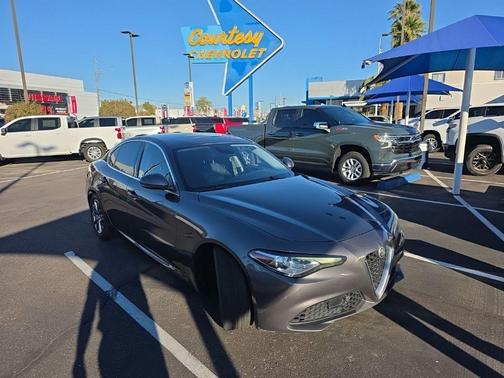 2019 Alfa Romeo Giulia Base