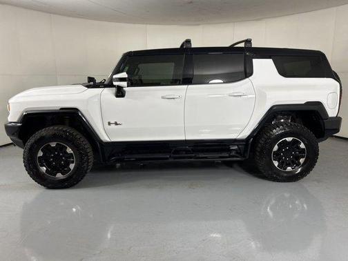 2024 GMC HUMMER EV SUV 2X