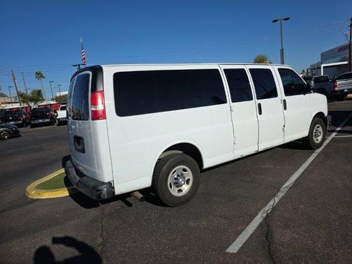 2017 Chevrolet Express 3500 LT