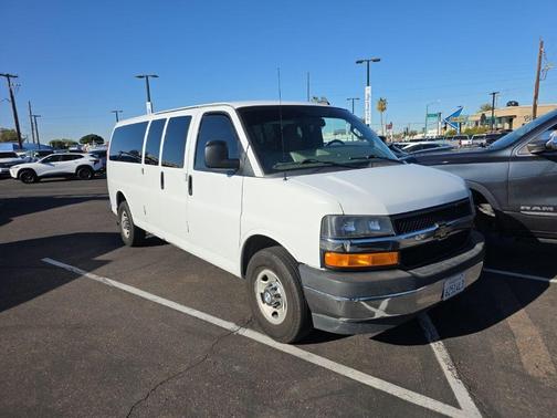 2017 Chevrolet Express 3500 LT
