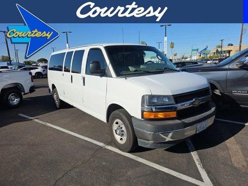 2017 Chevrolet Express 3500 LT