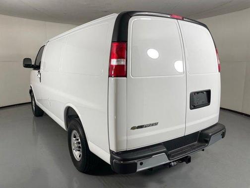 2025 Chevrolet Express 2500 Work Van