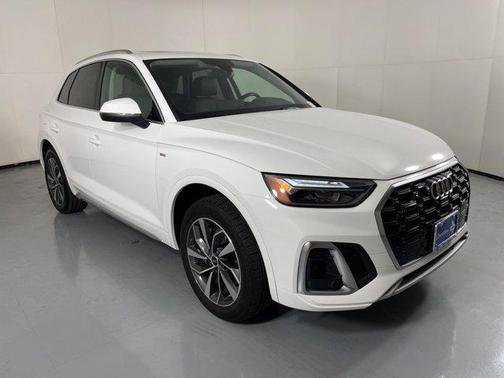 2023 Audi Q5 45 S line quattro Premium