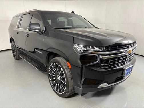 2024 Chevrolet Suburban LT