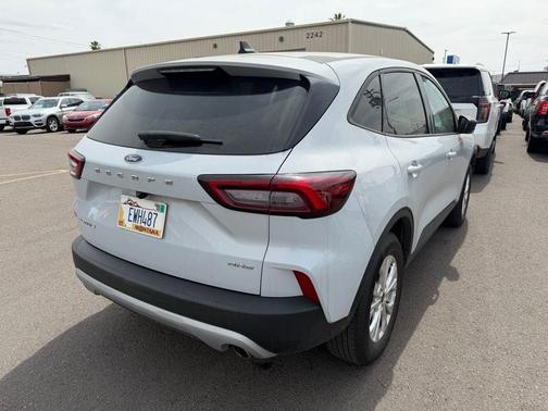 Silver Metallic 2025 Ford Escape Active