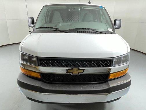 2025 Chevrolet Express 3500 Work Van