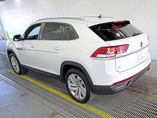 2020 Volkswagen Atlas Cross Sport 2.0T SE w/Technology