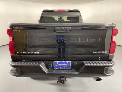 2023 Chevrolet Silverado 2500 Custom