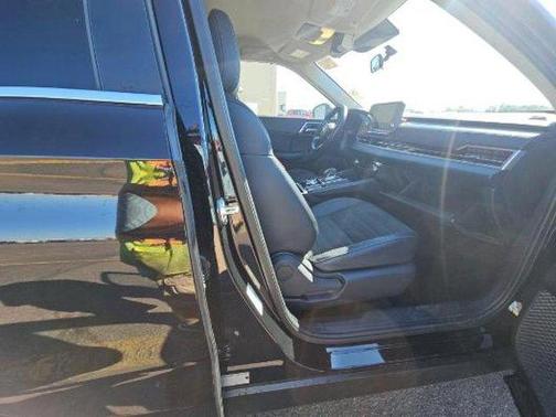 2024 Mitsubishi Outlander SE Black Edition