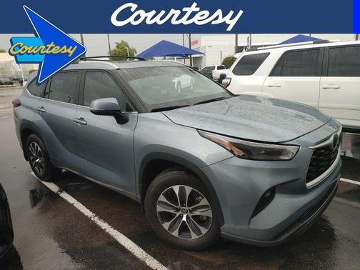 2024 Toyota Highlander XLE