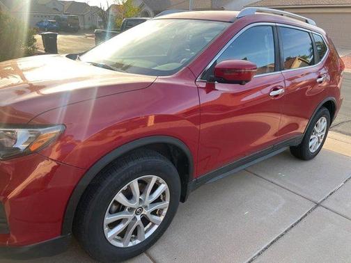 2017 Nissan Rogue SV