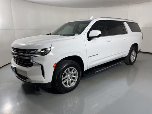2023 Chevrolet Suburban LT