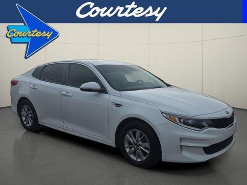 2017 Kia Optima LX