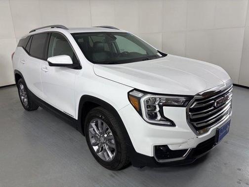 Sterling 2024 GMC Terrain SLT