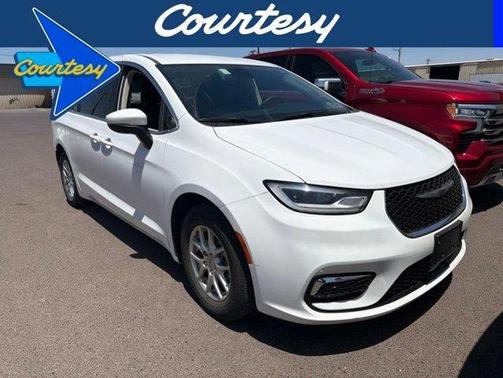 Bright White Clearcoat 2023 Chrysler Pacifica Touring-L
