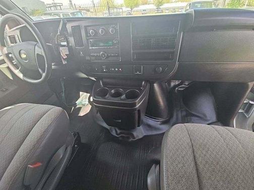 2022 Chevrolet Express 3500 LS
