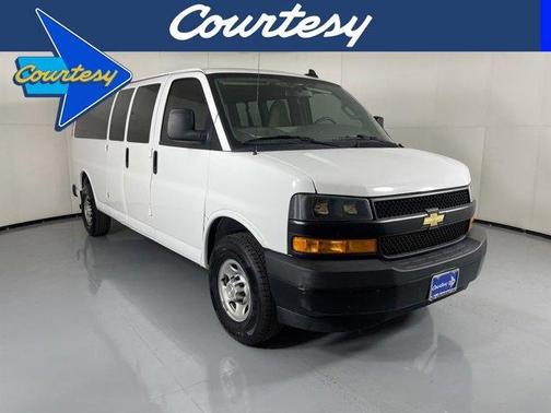 2022 Chevrolet Express 3500 LS