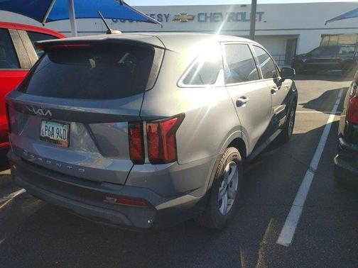 2022 Kia Sorento LX