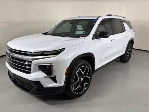 Polar White 2026 Chevrolet Traverse High Country