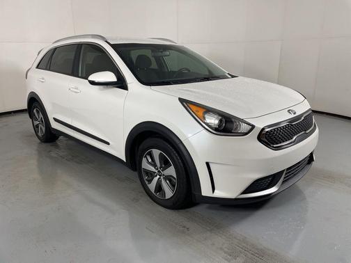2017 Kia Niro LX
