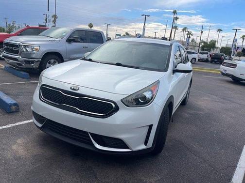 2017 Kia Niro LX