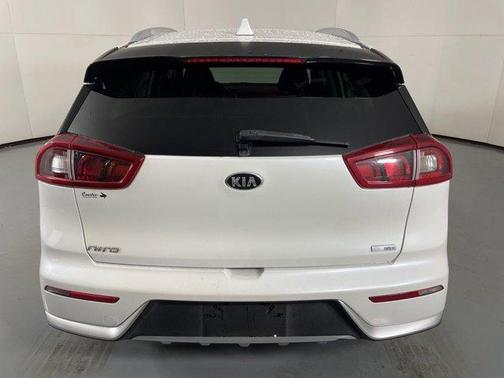 2017 Kia Niro LX