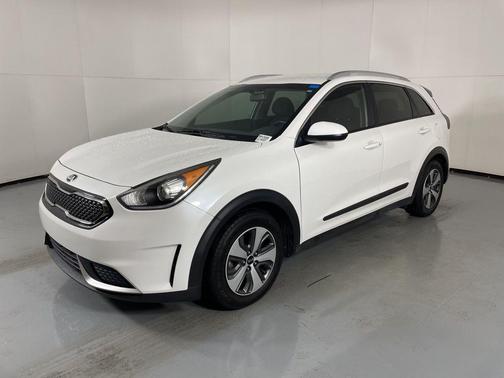2017 Kia Niro LX