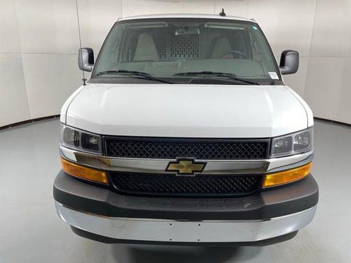 2025 Chevrolet Express 2500 Work Van
