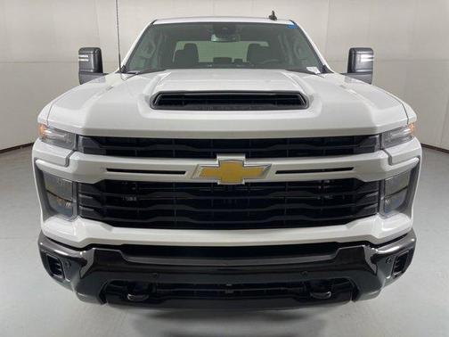 2025 Chevrolet Silverado 2500 Custom