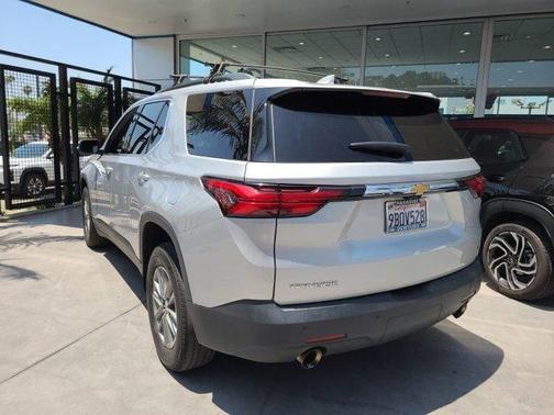 2022 Chevrolet Traverse LT Cloth