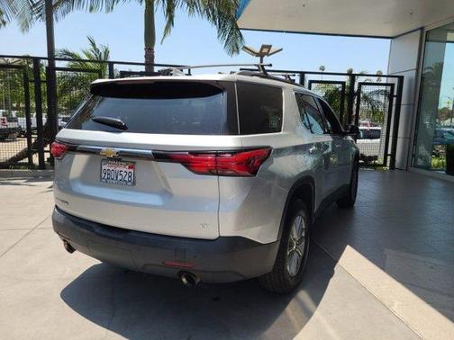 2022 Chevrolet Traverse LT Cloth