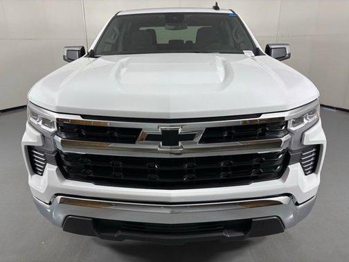 Summit White 2026 Chevrolet Silverado 1500 LT