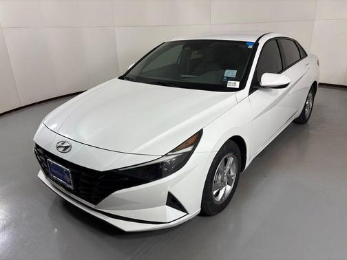 2021 Hyundai ELANTRA SE