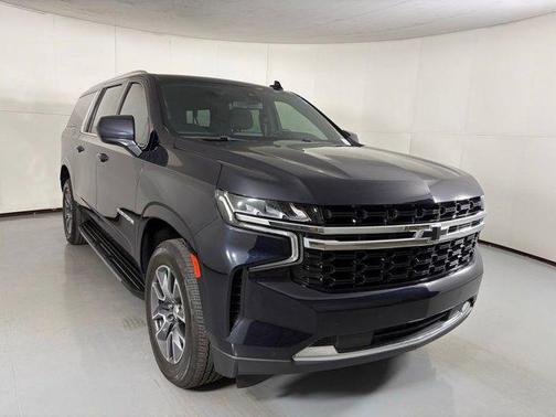 2022 Chevrolet Suburban LS
