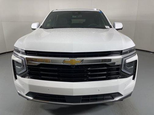 2025 Chevrolet Suburban LS