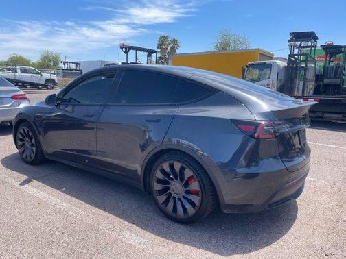 2024 Tesla Model Y Performance