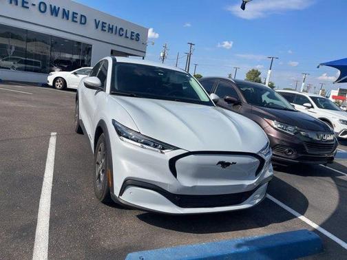 2022 Ford Mustang Mach-E Select
