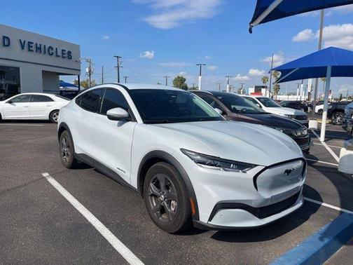 2022 Ford Mustang Mach-E Select