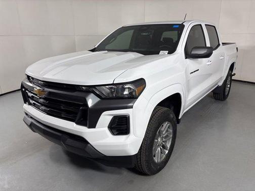 Summit White 2026 Chevrolet Colorado LT