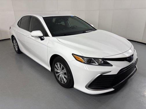 2023 Toyota Camry Hybrid LE