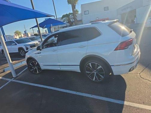2024 Volkswagen Tiguan 2.0T SEL R-Line