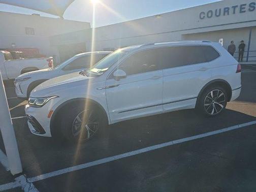 2024 Volkswagen Tiguan 2.0T SEL R-Line