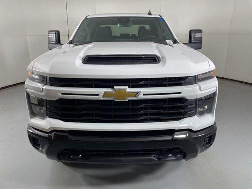 2025 Chevrolet Silverado 2500 Custom