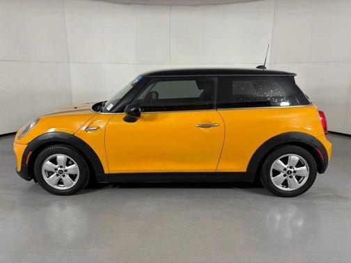 2016 MINI Hardtop Cooper