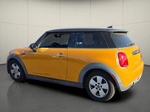 2016 MINI Hardtop Cooper