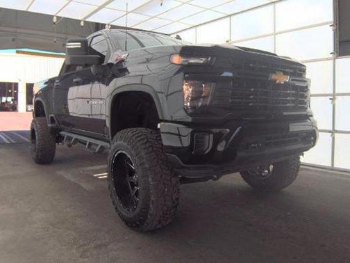 2024 Chevrolet Silverado 2500 Custom